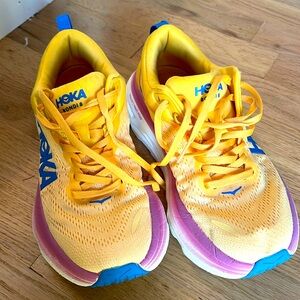 Hoka Bondi 8. Yellow. Womens 7.5